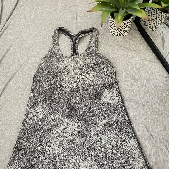 Lululemon Razorback tank - Picture 2 of 3